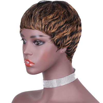 Materiale di base di pizzo svizzero rettilineo, taglio a macchina completa, parrucca fatta con 100% di capelli umani.