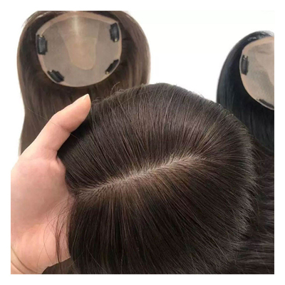 Toupee a base di seta retta femminile con chiusura frontale in pizzo svizzero e cappello